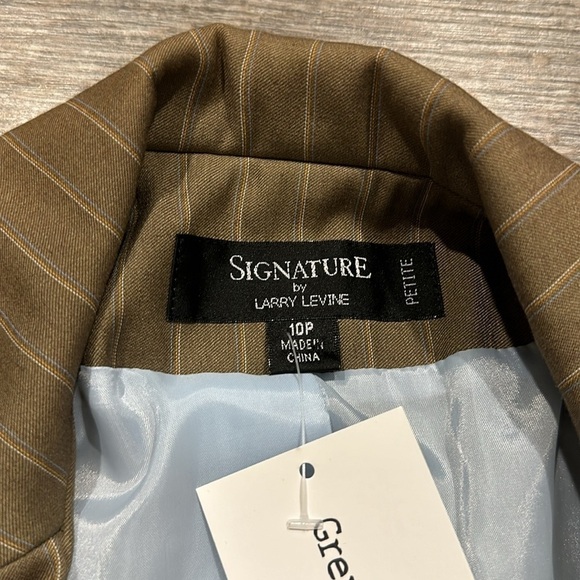 Signature by Larry Levine tan pinstriped blazer jacket contrasting stitching 10P - Picture 6 of 8
